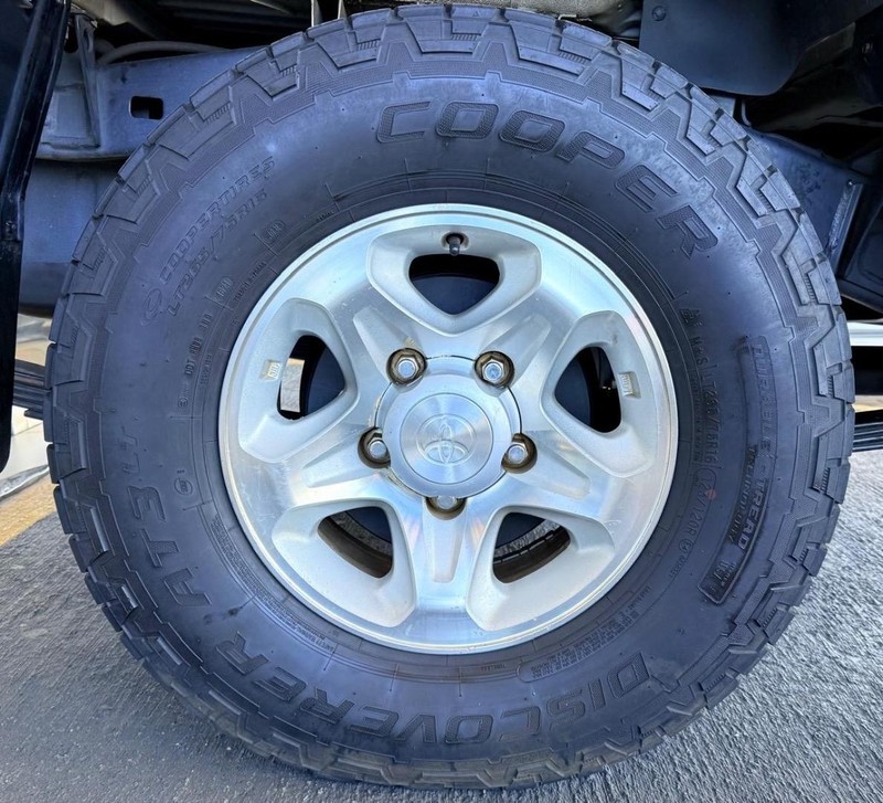 Toyota Land Cruiser - Top Gear Auto - Image 11