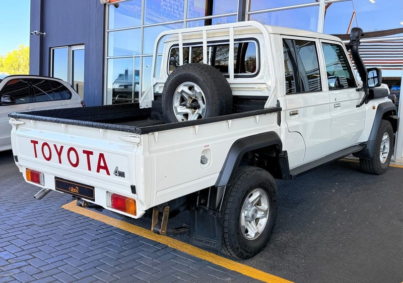Toyota Land Cruiser - Top Gear Auto - Image 9
