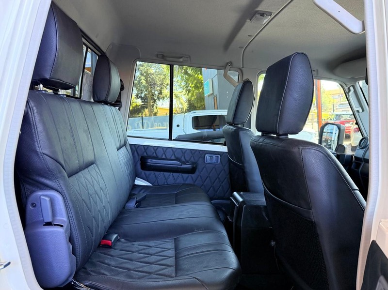 Toyota Land Cruiser - Top Gear Auto - Image 13