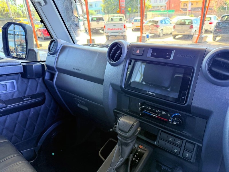 Toyota Land Cruiser - Top Gear Auto - Image 23