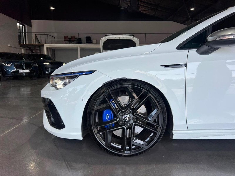 Volkswagen Golf - Top Gear Auto - Image 5