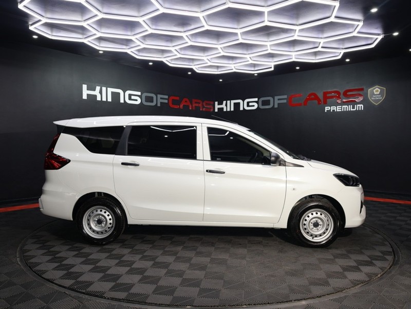 Toyota Corolla Rumion - KING OF CARS - Image 4