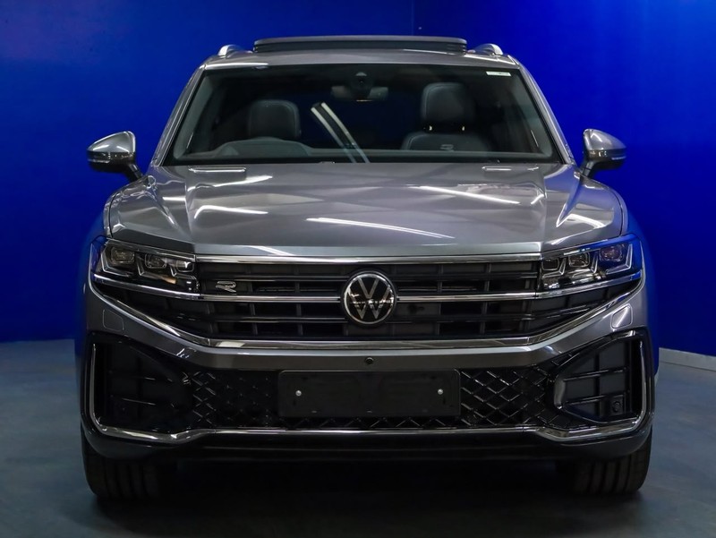 Volkswagen Touareg - Hatfield VW Bryanston - Image 3