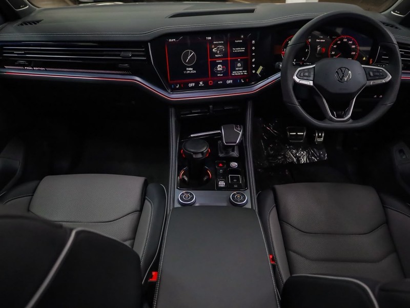 Volkswagen Touareg - Hatfield VW Bryanston - Image 18