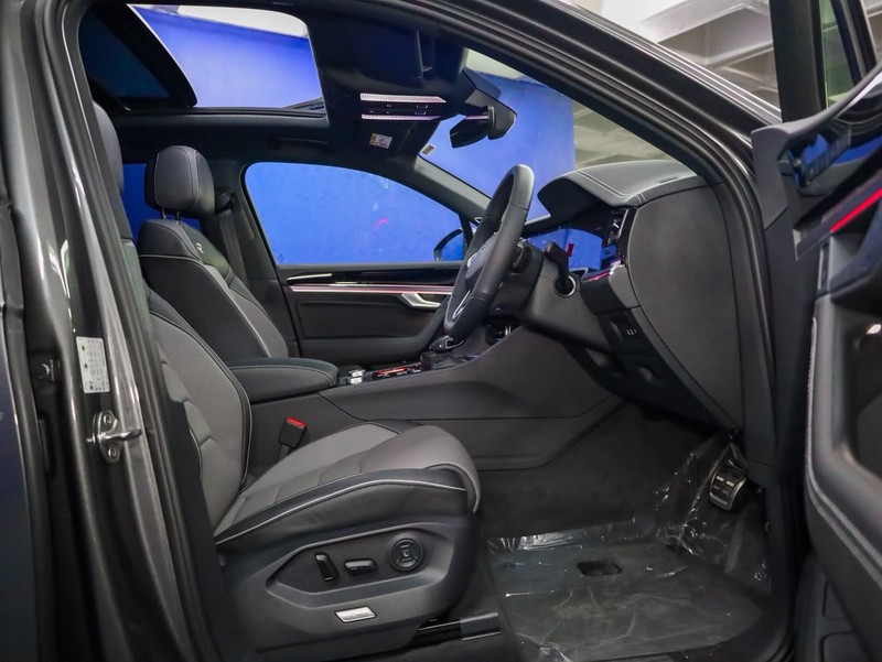 Volkswagen Touareg - Hatfield VW Bryanston - Image 10