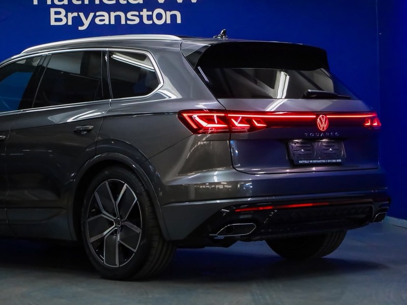 Volkswagen Touareg - Hatfield VW Bryanston - Image 24