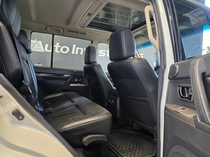 Mitsubishi Pajero - Auto Investments Montana - Image 7