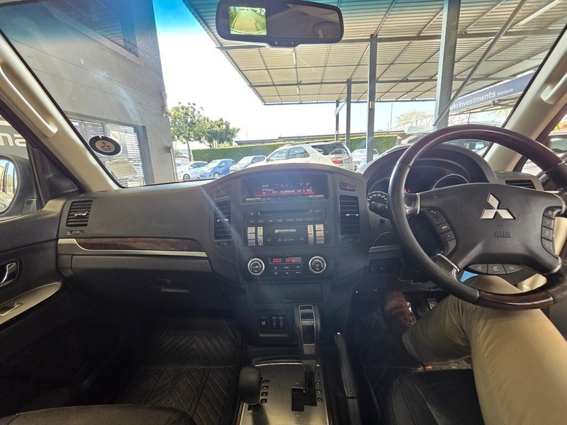 Mitsubishi Pajero - Auto Investments Montana - Image 14