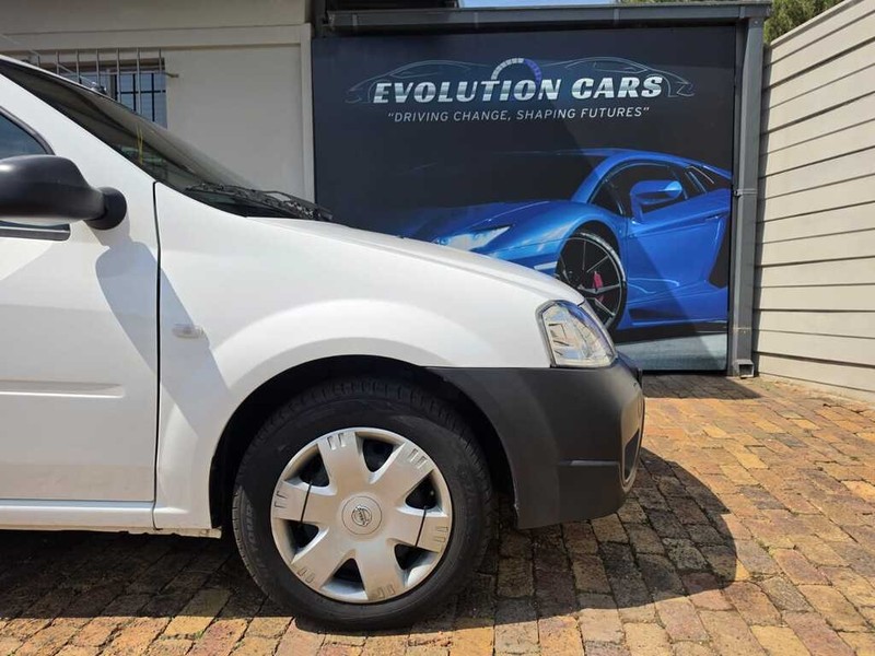 Nissan NP200 - Evolution Cars - Image 18