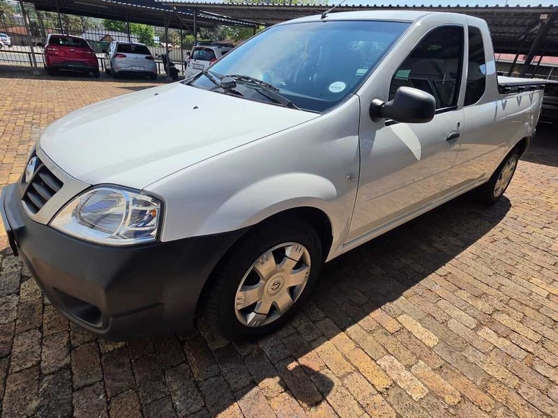 Nissan NP200 - Evolution Cars - Image 20