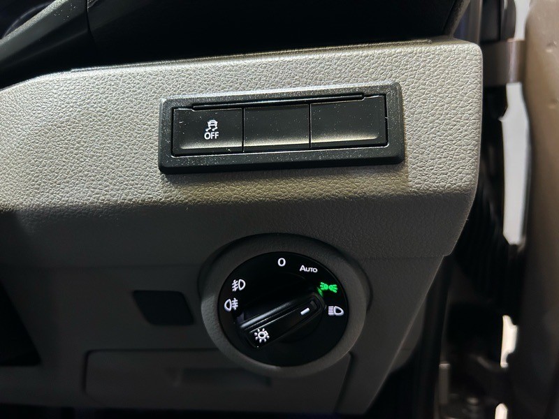 Volkswagen Transporter - Mazda Pinetown - Image 18