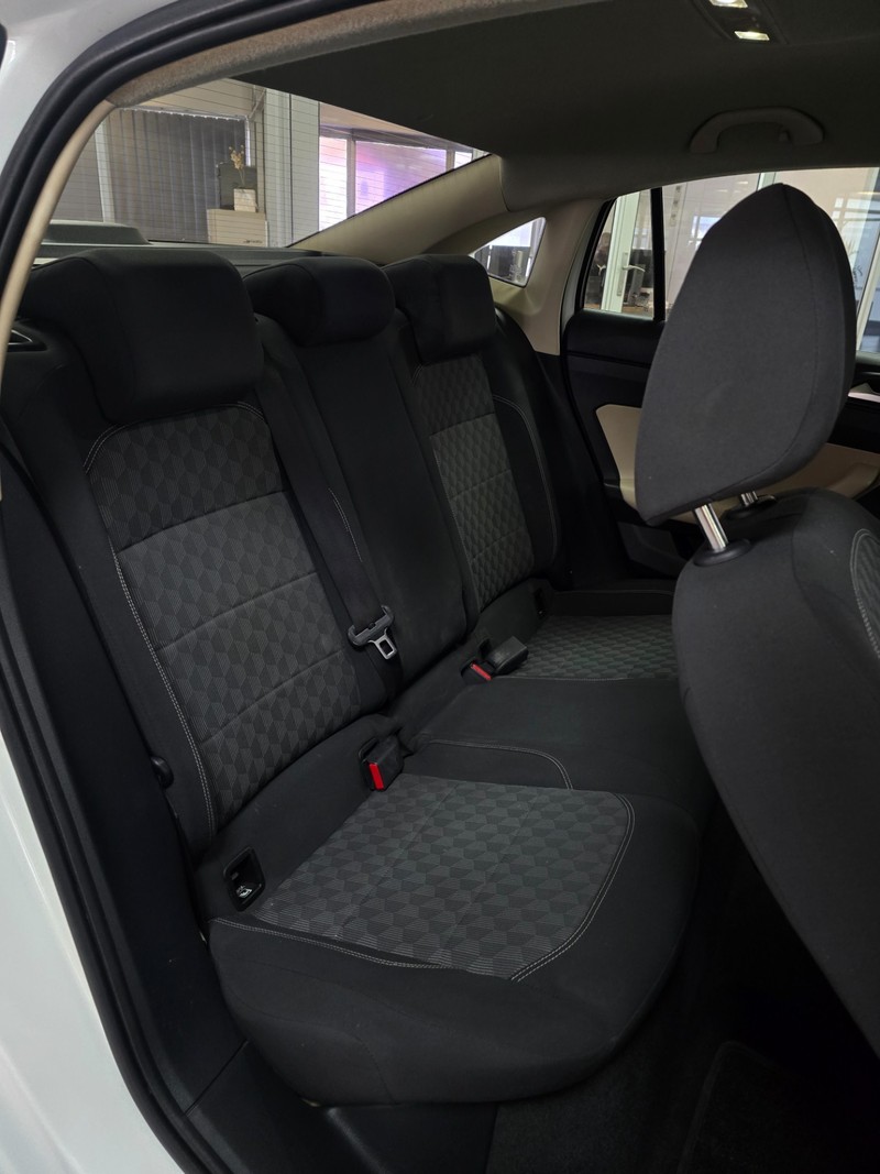 Volkswagen Polo - Hatfield VW Northcliff - Image 5