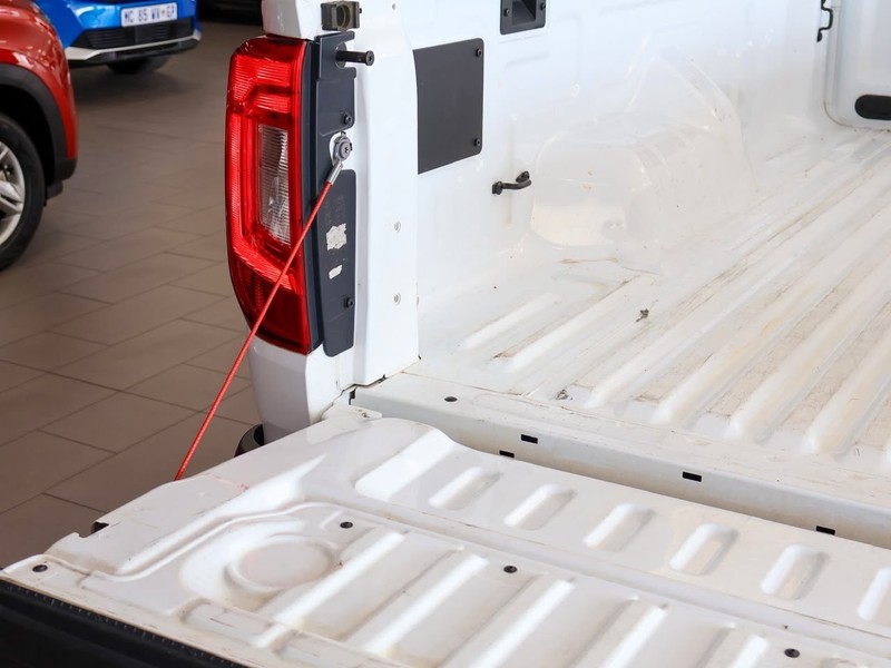 Volkswagen Amarok - Hatfield VW Rivonia - Image 8