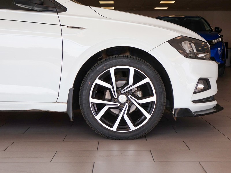Volkswagen Polo - Hatfield VW Rivonia - Image 9