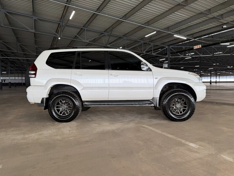 Toyota Land Cruiser Prado - Bakwena Auto Sales - Image 12