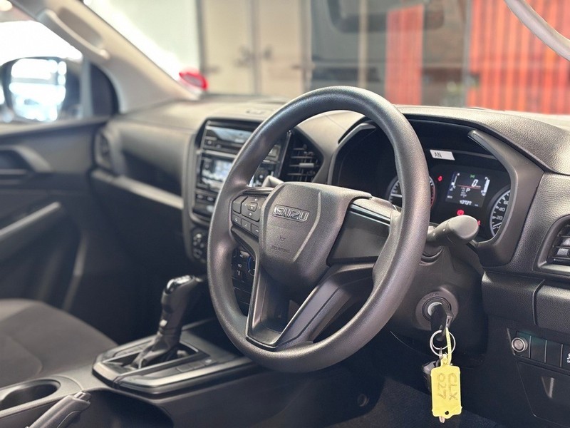 Isuzu D-Max - We Buy Bakkies - Image 14