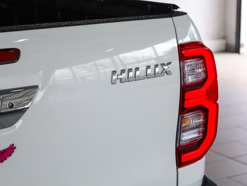Toyota Hilux - Hatfield VW Bryanston - Image 12