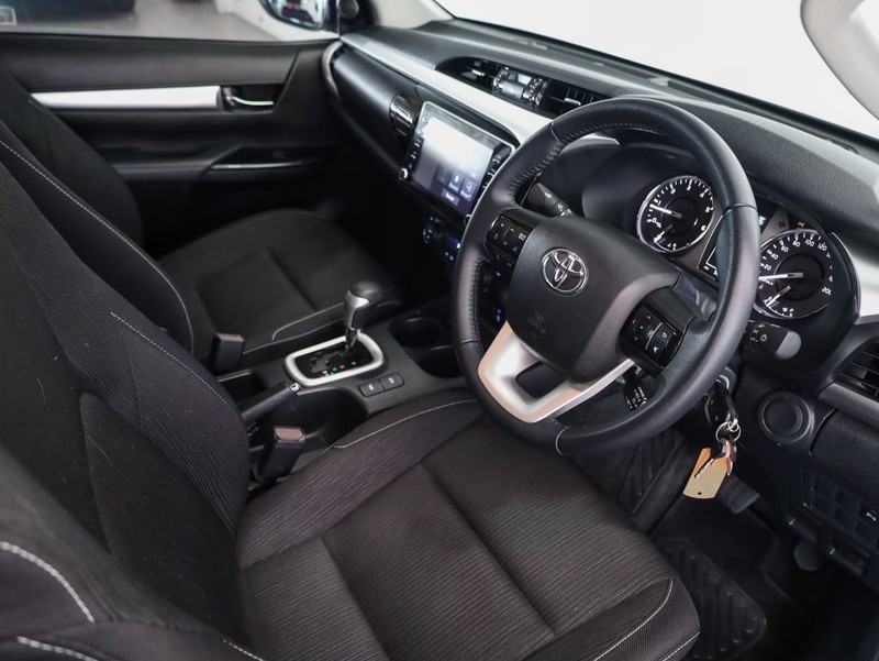 Toyota Hilux - Hatfield VW Bryanston - Image 14