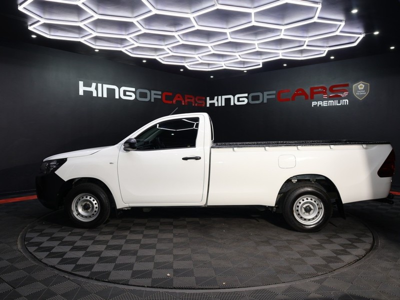 Toyota Hilux - KING OF CARS - Image 5