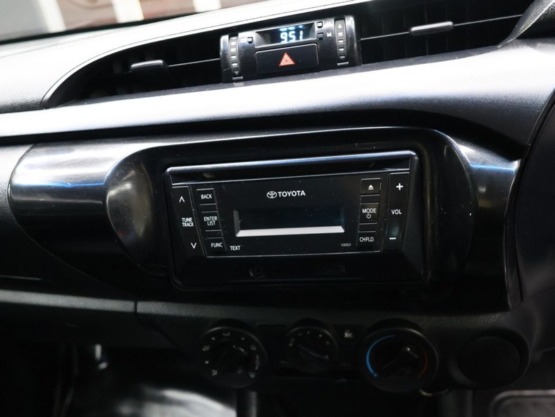 Toyota Hilux - KING OF CARS - Image 15