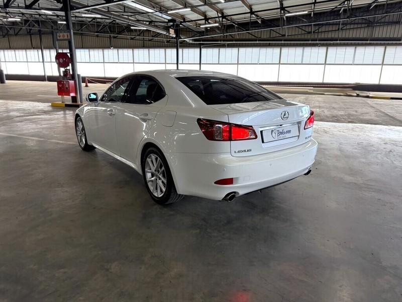 Lexus IS - Bakwena Auto Sales - Image 6