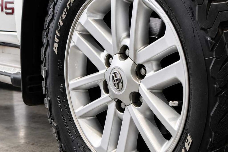 Toyota Hilux - Bluebird Motors - Image 18