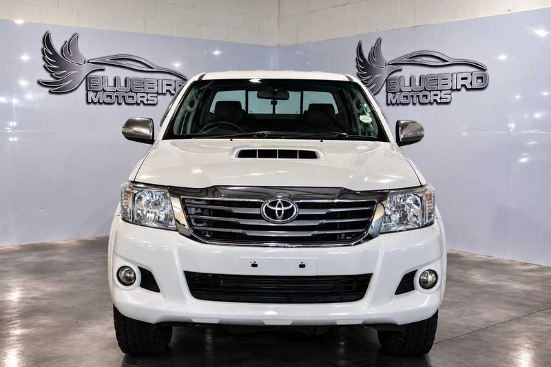 Toyota Hilux - Bluebird Motors - Image 2
