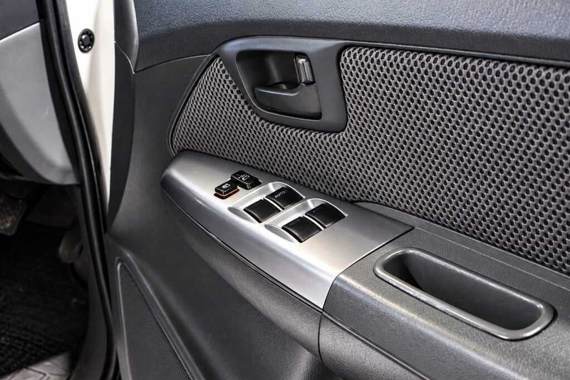 Toyota Hilux - Bluebird Motors - Image 13