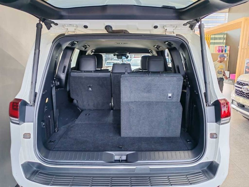 Toyota Land Cruiser - Auto Investments Hatfield - Image 12