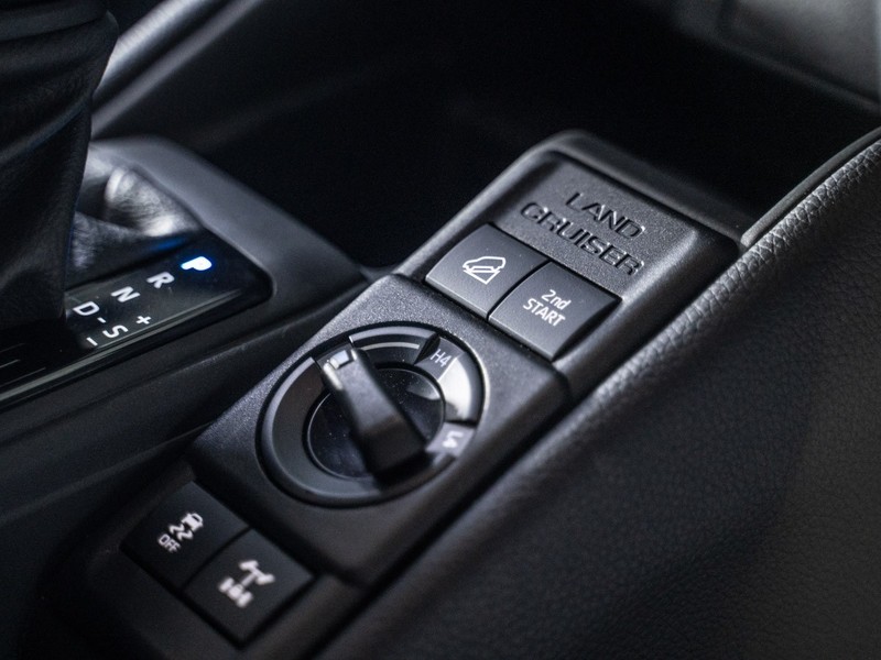 Toyota Land Cruiser - Ford Fourways - Image 19