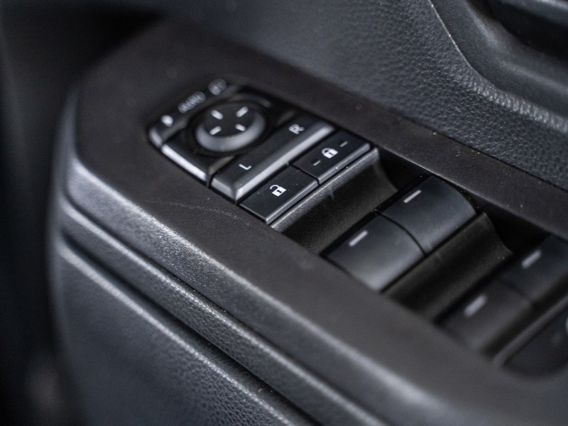 Toyota Land Cruiser - Ford Fourways - Image 17