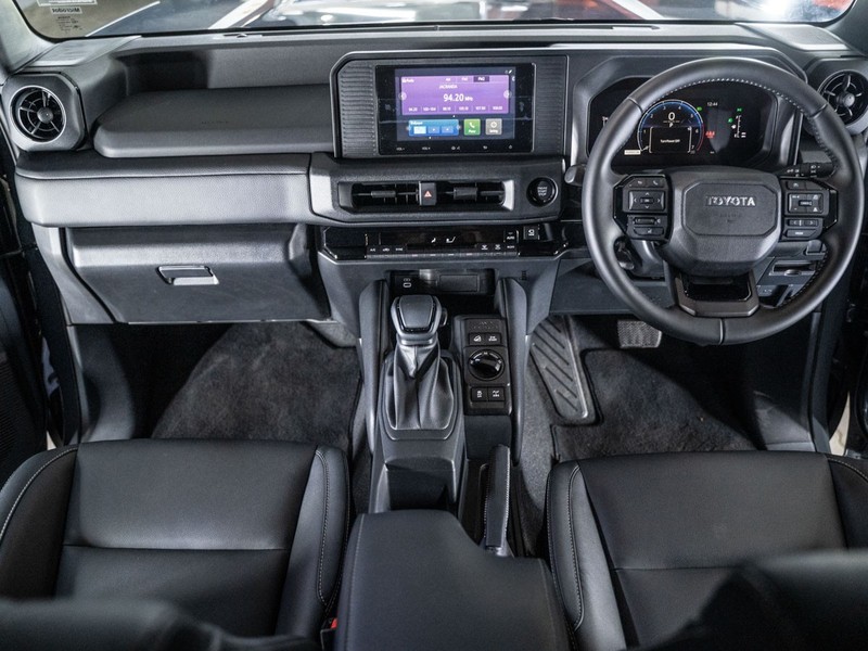 Toyota Land Cruiser - Ford Fourways - Image 22