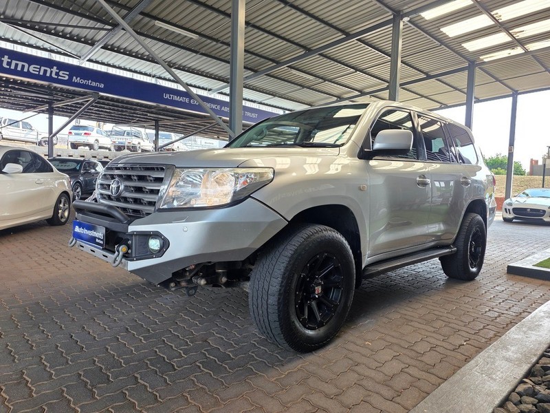 Toyota Land Cruiser - Auto Investments Montana - Image 3
