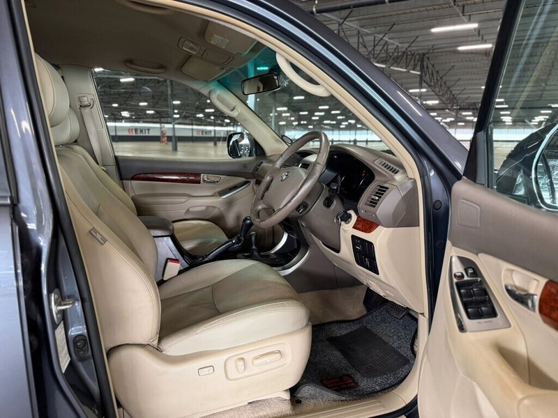 Toyota Land Cruiser Prado - Bakwena Auto Sales - Image 19