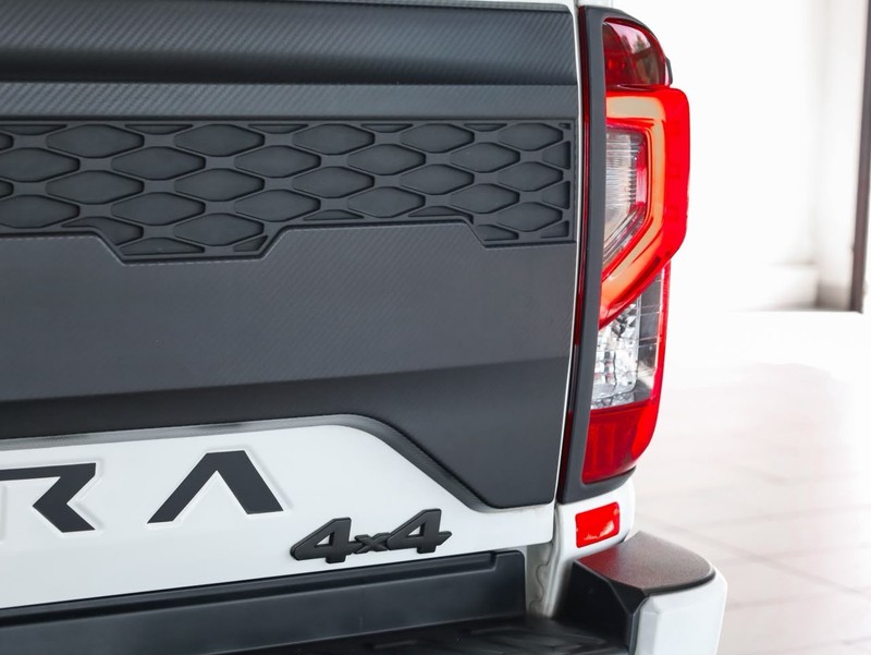 Nissan Navara - Hatfield VW Bryanston - Image 8