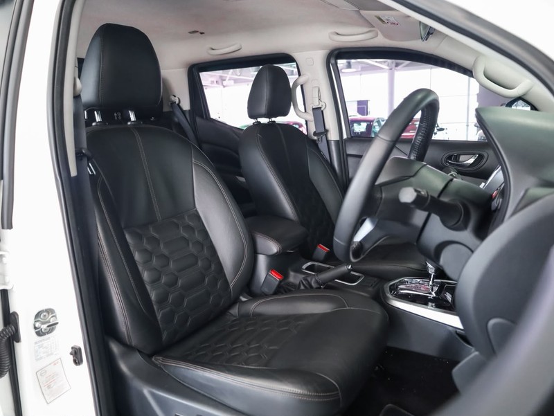 Nissan Navara - Hatfield VW Bryanston - Image 13