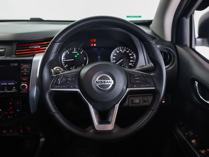 Nissan Navara - Hatfield VW Bryanston - Image 18