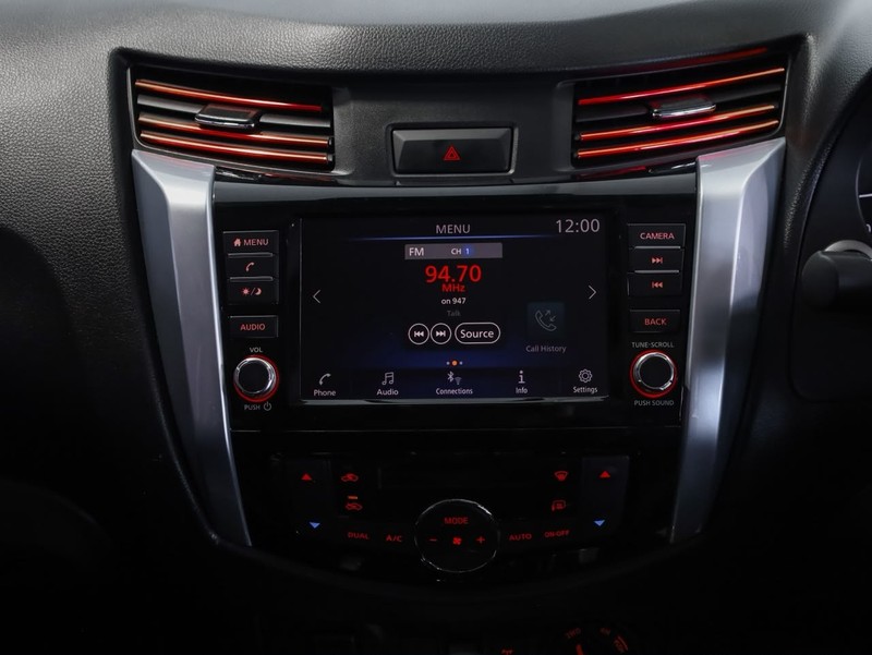 Nissan Navara - Hatfield VW Bryanston - Image 19