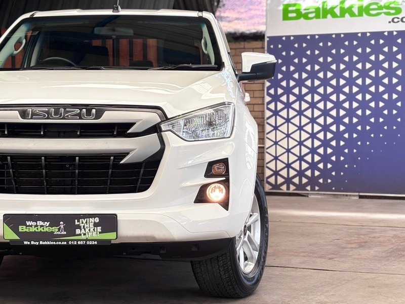 Isuzu D-Max - We Buy Bakkies - Image 6