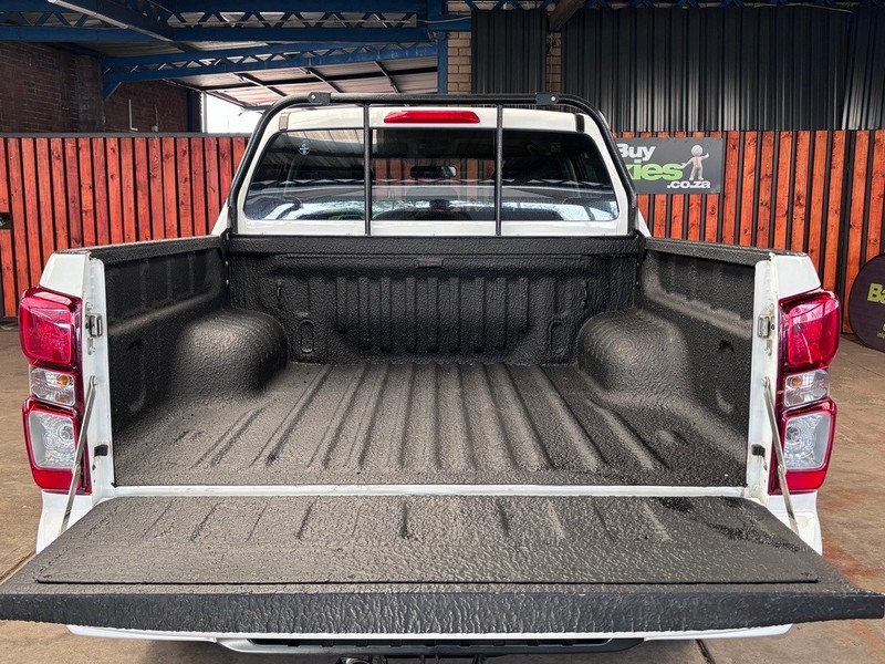 Isuzu D-Max - We Buy Bakkies - Image 12