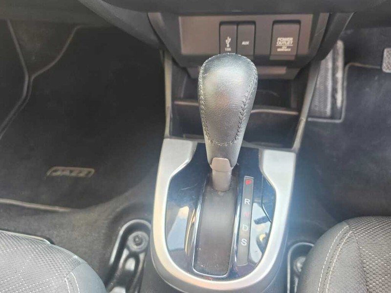 Honda Jazz - Evolution Cars - Image 12