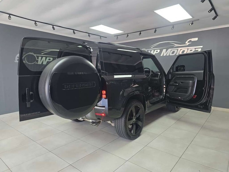 Land Rover Defender - WP Motors - Image 10