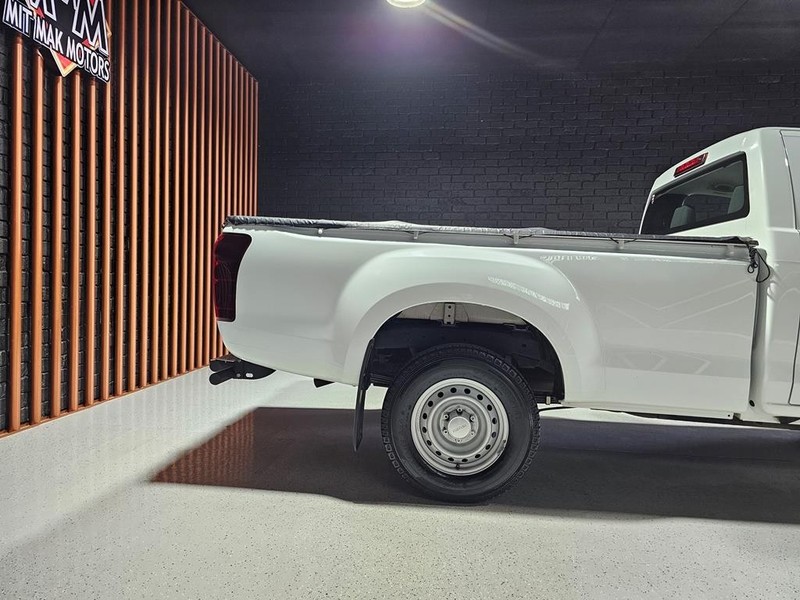 Isuzu D-Max - Mit Mak Motors - Image 20