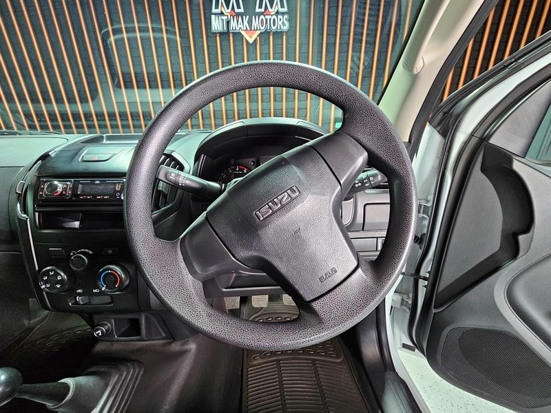 Isuzu D-Max - Mit Mak Motors - Image 15
