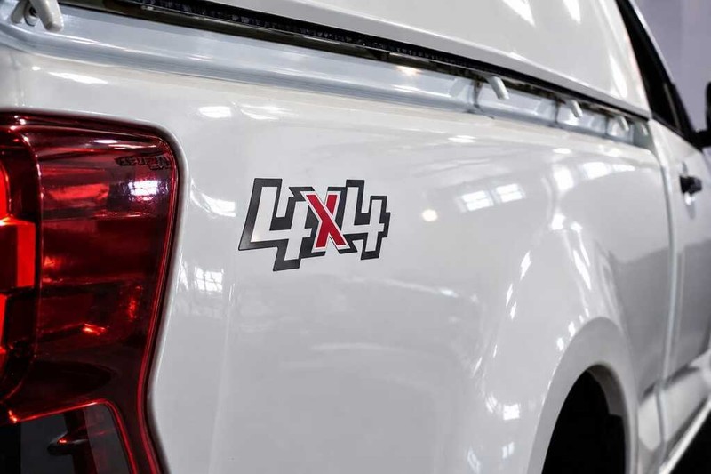 Isuzu D-Max - Bluebird Motors - Image 17