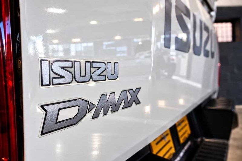Isuzu D-Max - Bluebird Motors - Image 14