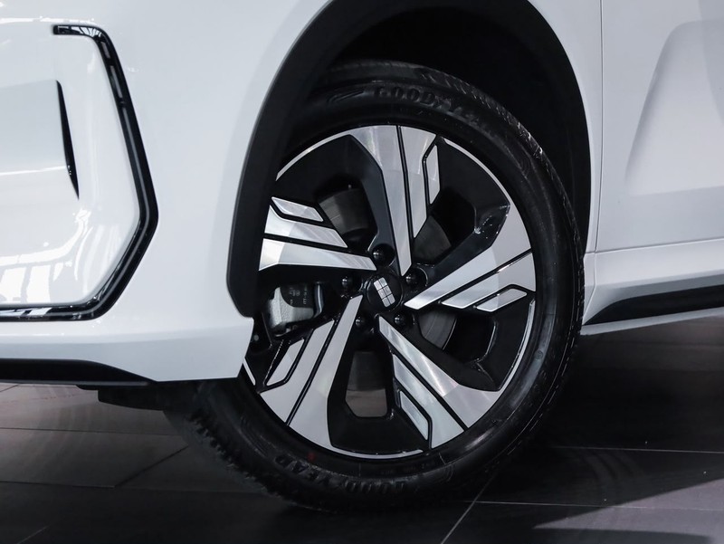 Geely Galaxy E5 - Geely Sandton - Image 3