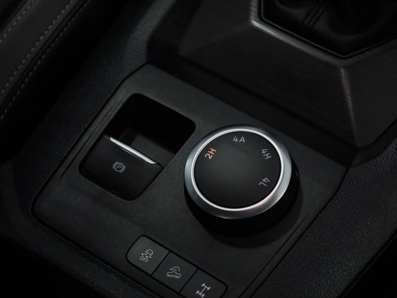 Volkswagen Amarok - Hatfield VW Bryanston - Image 25