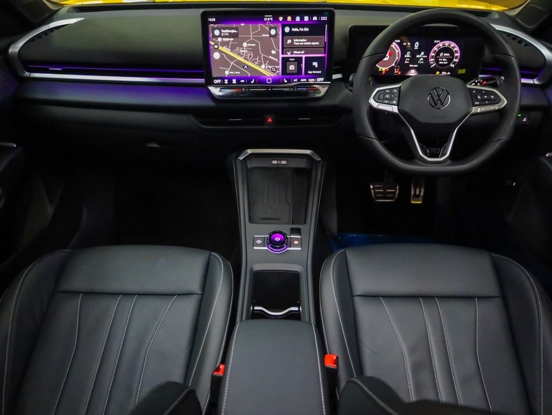 Volkswagen T-Roc - Hatfield VW Bryanston - Image 15