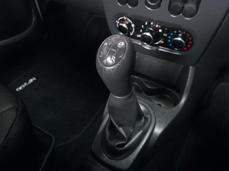 Nissan NP200 - Auto Investments Rustenburg - Image 15